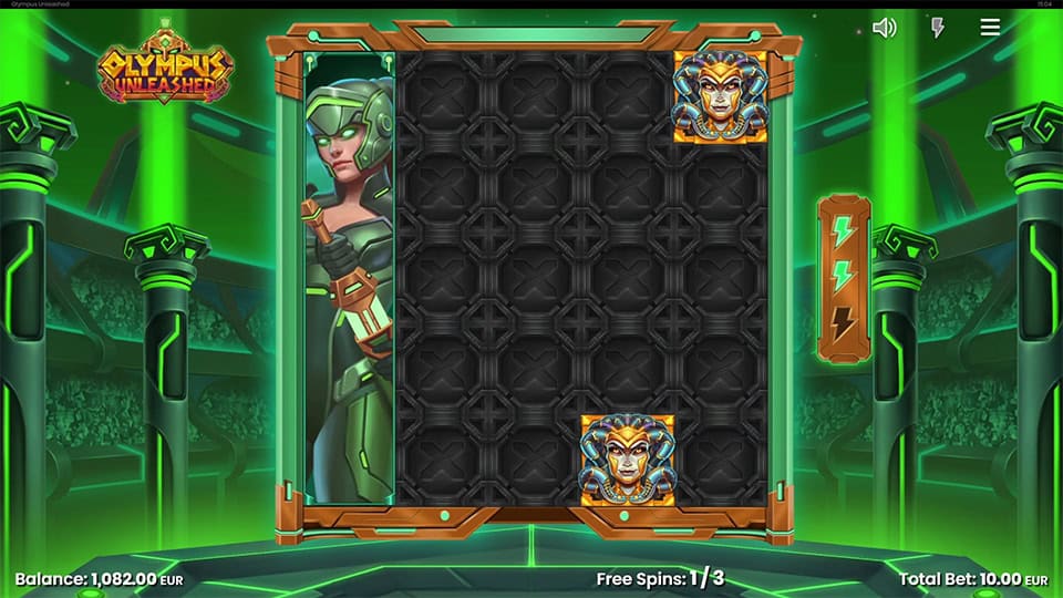 Athena Unleashed feature with full reel stacks and bonus Medusa symbols.