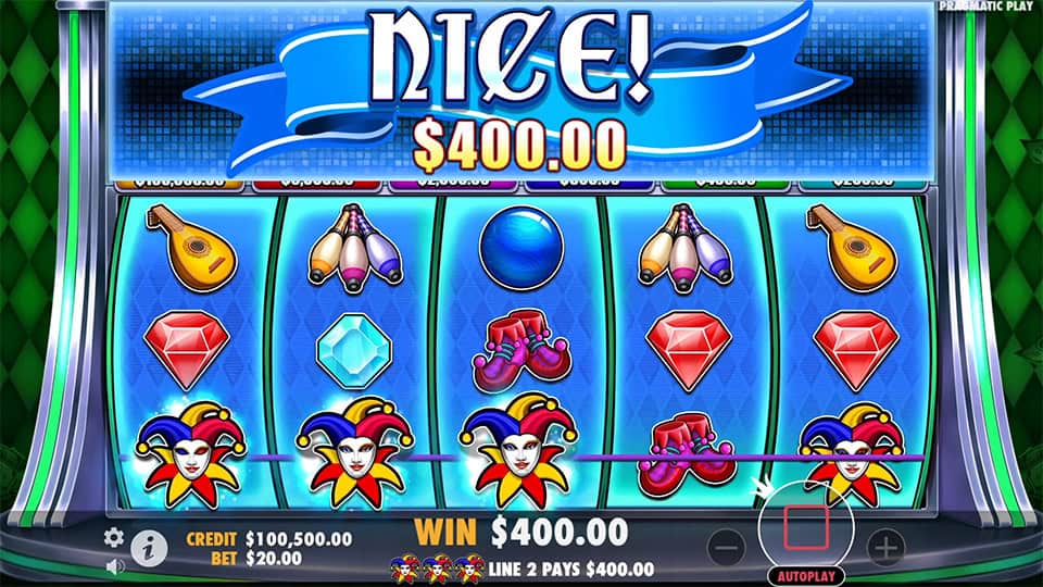Win animation in Joker's Jewels Cash slot displaying a $400 prize on the reels.