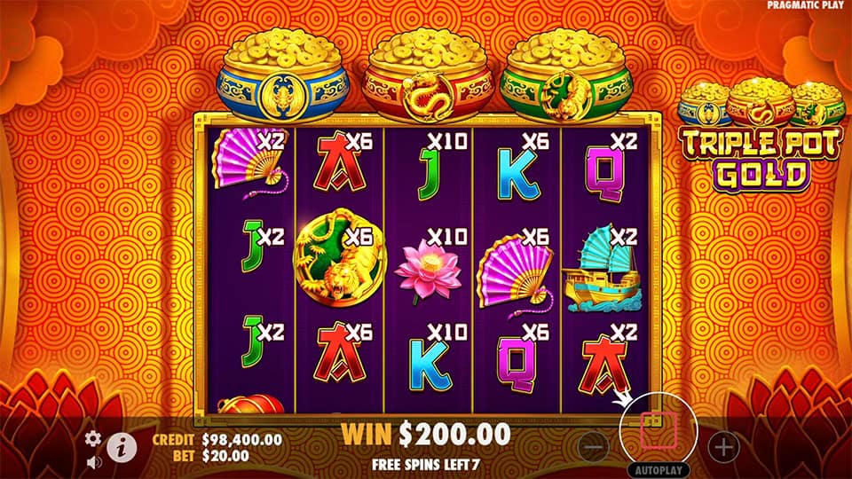 Reel Multiplier feature in Triple Pot Gold slot with x2, x6 and x10 values.