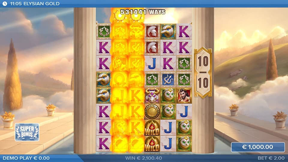 Icarus feature in action with golden reels expanding across the grid.