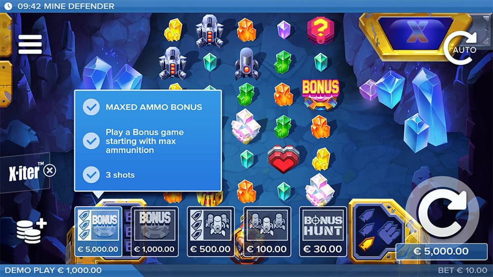Mine Defender X-iter menu with various buy options, including Maxed Ammo and Bonus Hunt features.