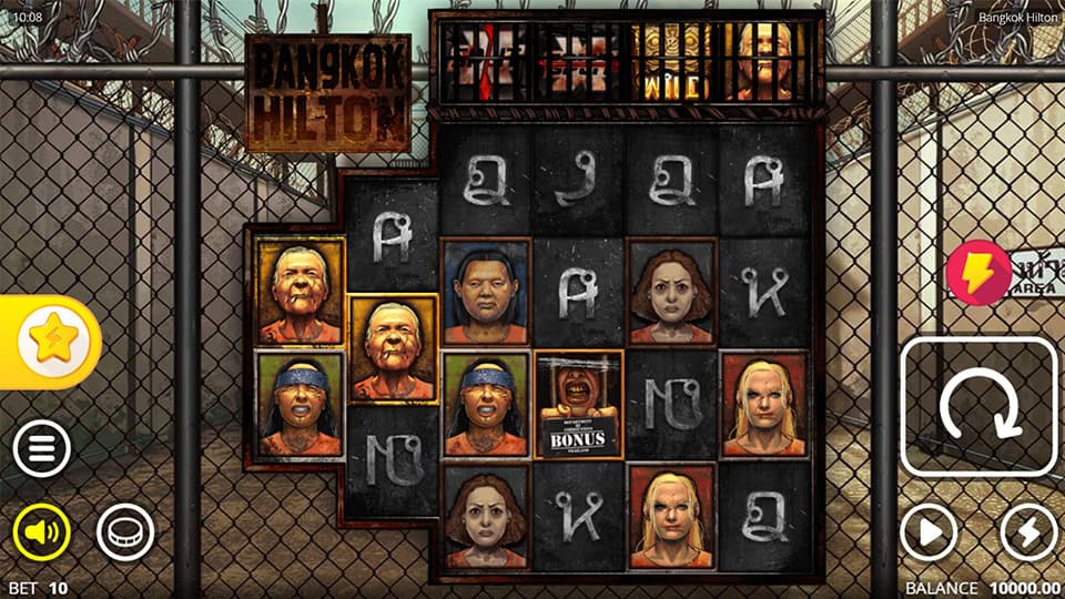 Bangkok Hilton slot reels filled with inmate portraits and Thai script symbols behind a barbed-wire fence.