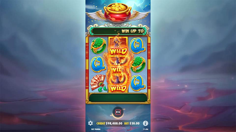 Lucky Phoenix slot feature wild